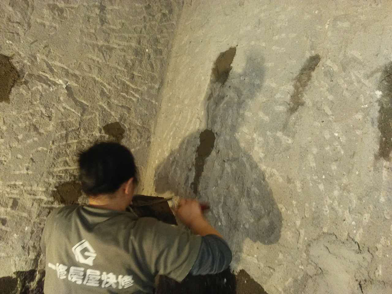杭州墻面刷新有哪些公司好，杭州墻面刷新刮膩子時要注意什么