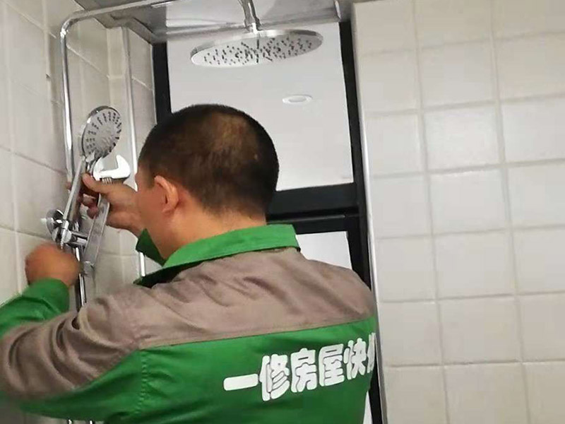 武漢浴霸安裝公司,武漢浴霸安裝師傅,武漢安裝浴霸收費多少錢