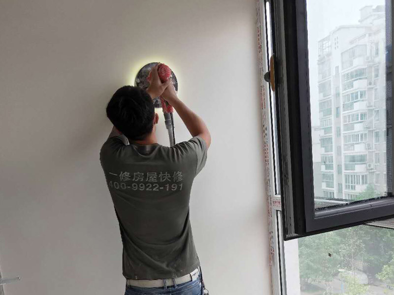 天津外墻怎么判斷有沒(méi)有滲水，天津外墻滲水怎么維修