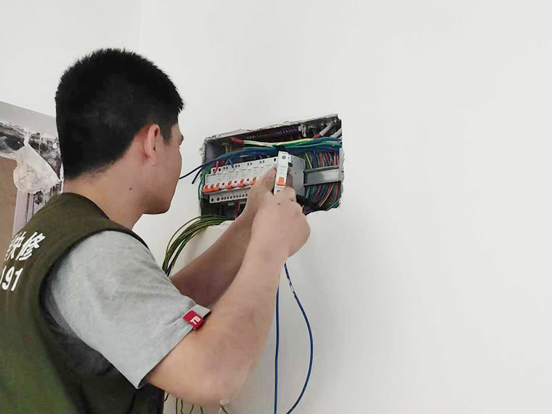 廣州花都區(qū)附近哪里有水電裝修工人，他們是如何收費的