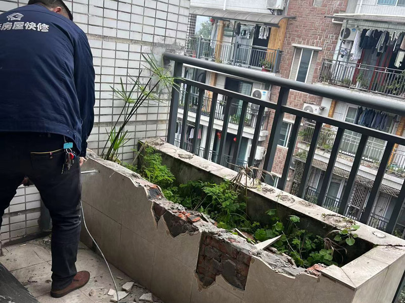陽臺地下水管怎么改造壞了修復